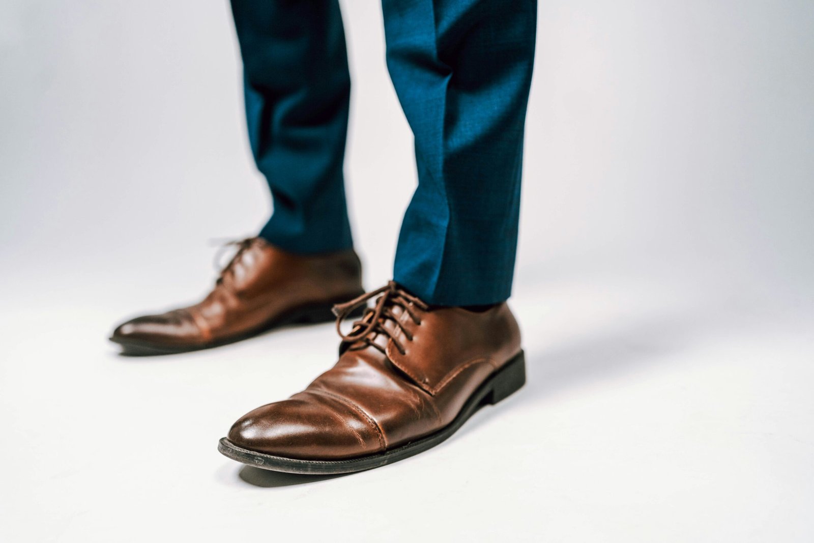 Discover the Ultimate Guide to Men’s Dress Shoe Styles: Elevate Your Footwear Game Now!