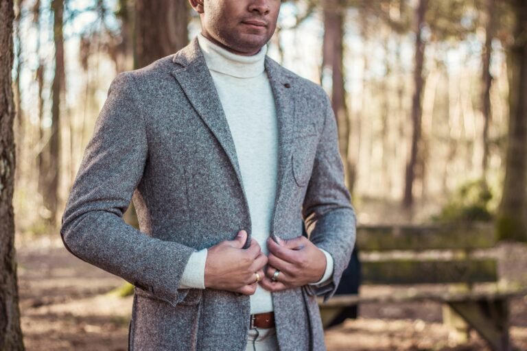 Tips on How to Incorporate a Tweed Jacket into Your Work Wardrobe